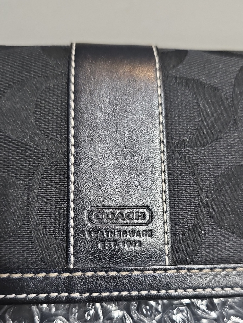 Coach VTG Blk. Signature Jacquard Canvas & Leather Trifold Wallet With Checkbook - Picture 6 of 12